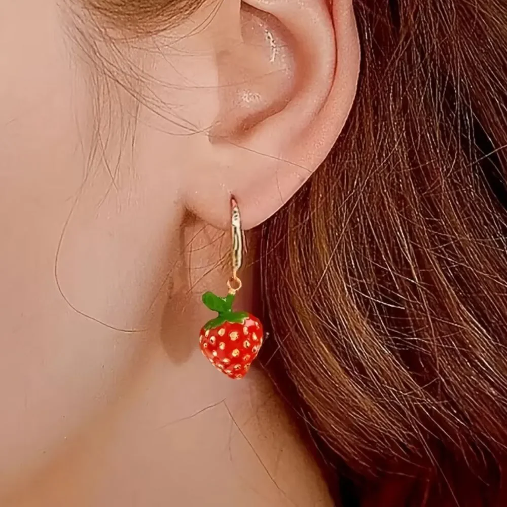 Strawberry hoop Earrings N1964